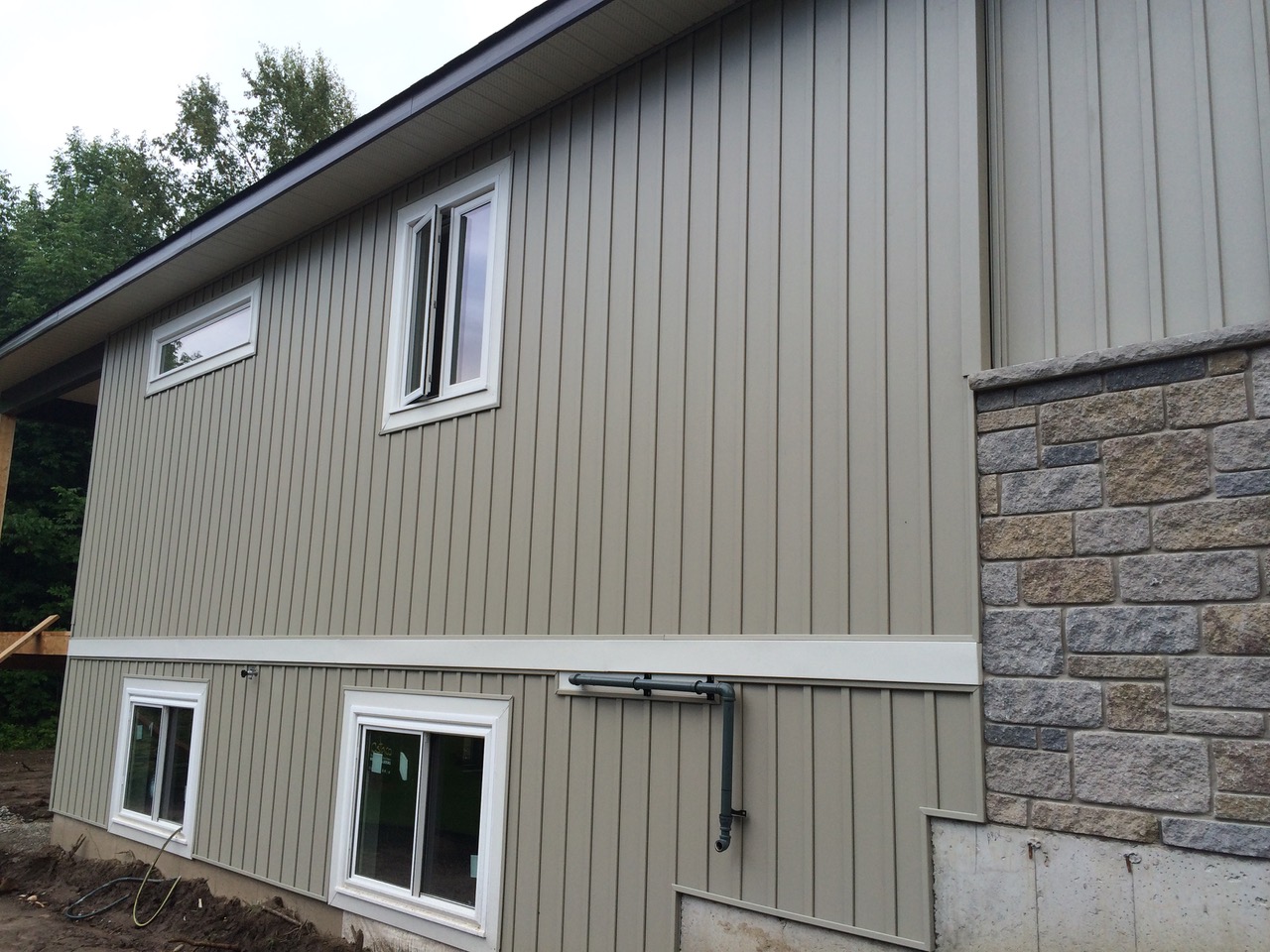 Board and Batten by Muskoka Exteriors