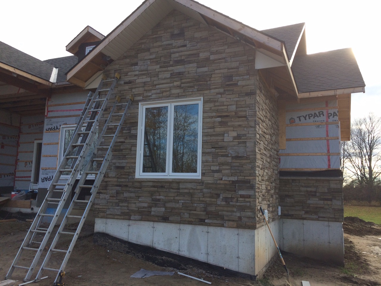 Muskoka Exteriors fusion stone